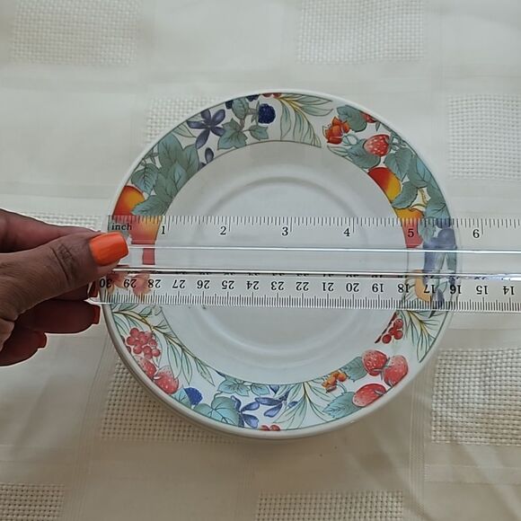 Table D'Hote 16 Pieces Porcelain Dinner Set Dishwasher & Microwave Safe White - Picture 8 of 16